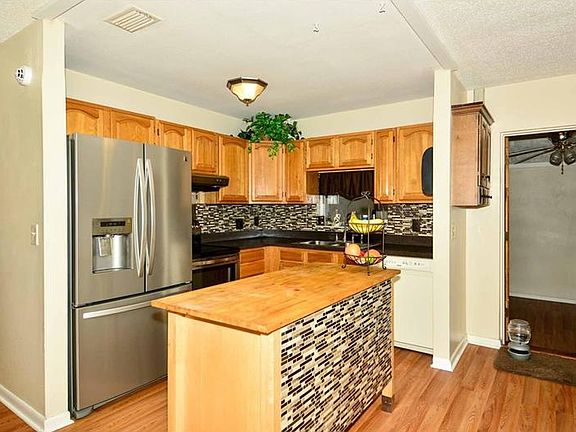 5th image of 6524 S West Shore Cir