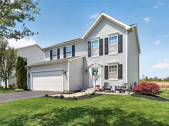 2nd image of 865 Surrey Hill Way