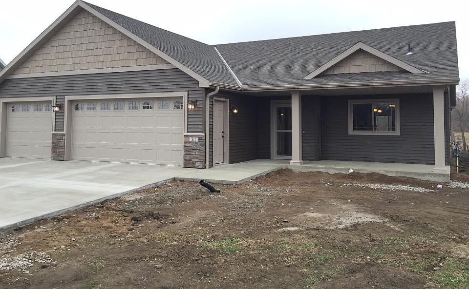 1st image of 311 Lanigan Way SE