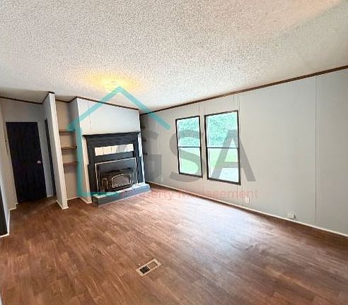 4th image of 105 Fleetwood Dr