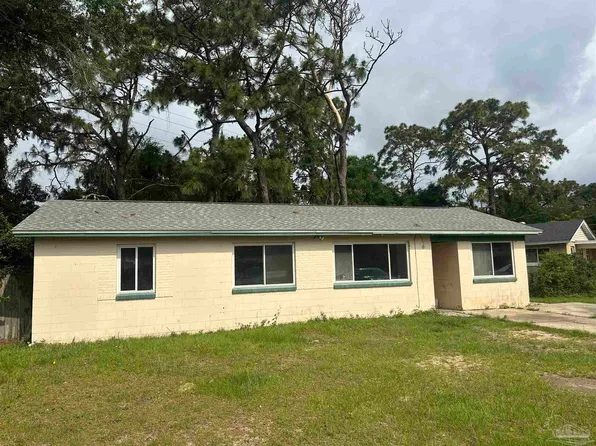 4469 Rochelle Dr, Pensacola, FL 32505