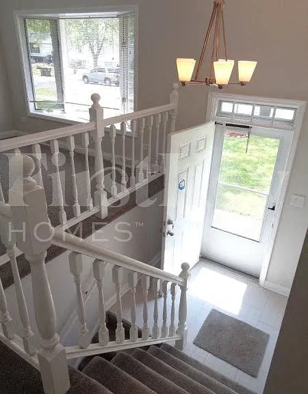 451 E Mulberry Ct — Photo 3