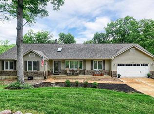 5025 Oak Bluff Dr, High Ridge, MO 63049