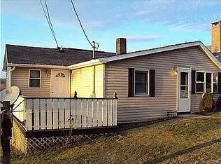 356 Pear Ave, Rostraver Township, PA 15012