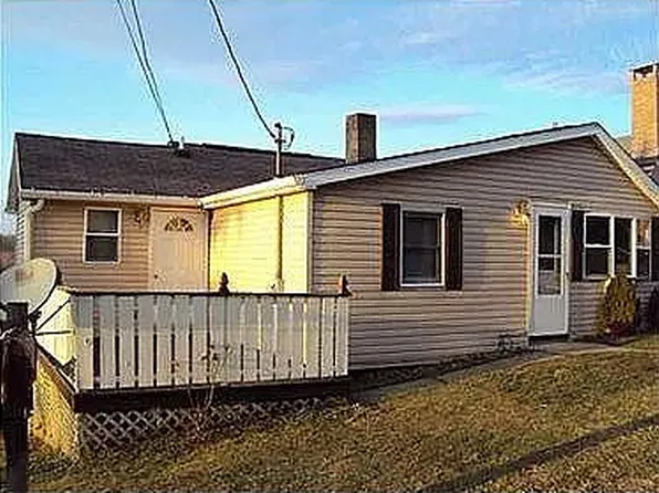 356 Pear Ave, Rostraver Township, PA 15012