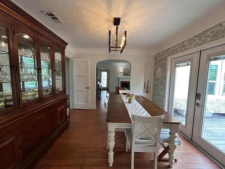 2190 Oregon Ave — Photo 10