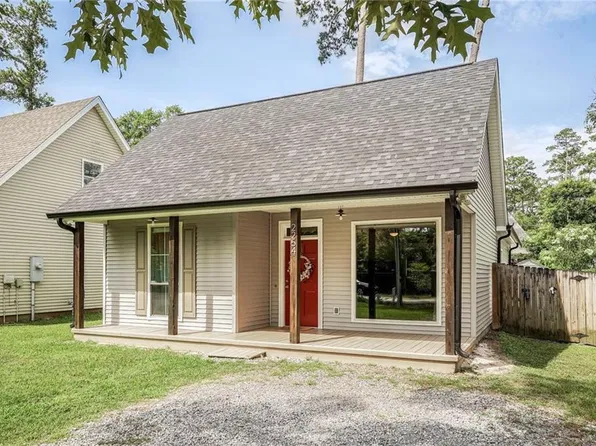 2254 9th St, Mandeville, LA 70471