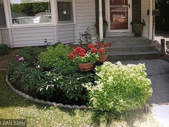 Inviting front entry gardens