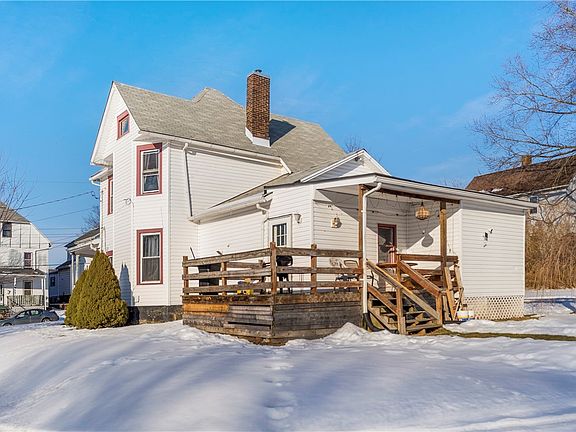 4th image of 374 Harrison St