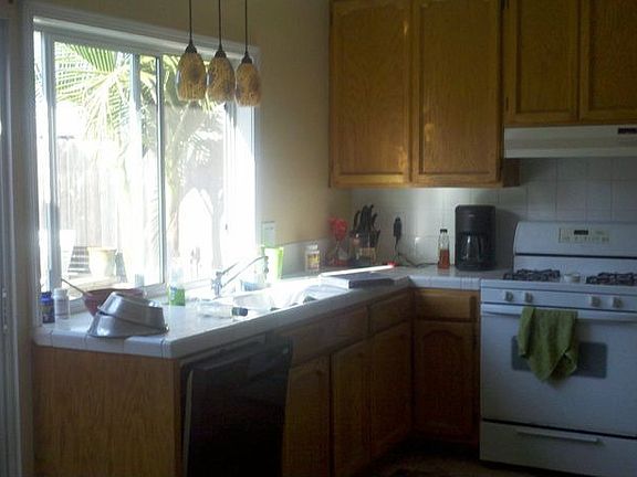 4th image of 8404 Flanders Dr
