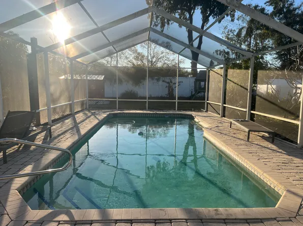 736 Searcy Ave, Sarasota, FL 34237