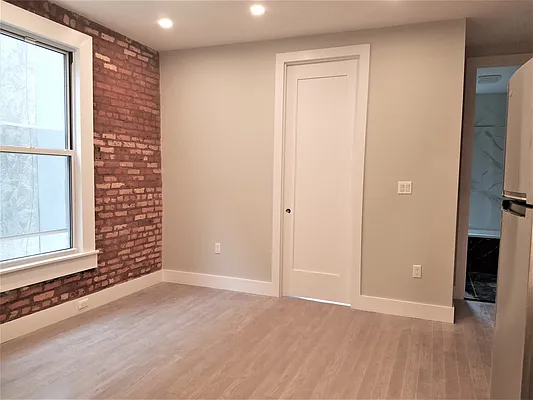 Rented by The Hamilton Group | media 16