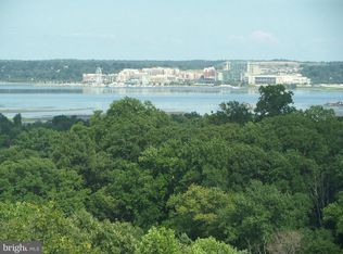 5904 Mount Eagle Dr APT 902, Alexandria, VA 22303