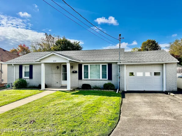 625 Crystal St, Peckville, PA 18452