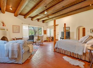 414 Theodora St, Taos, NM 87571