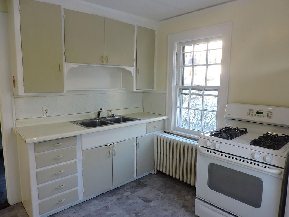 1st image of 22 Beech St #3456