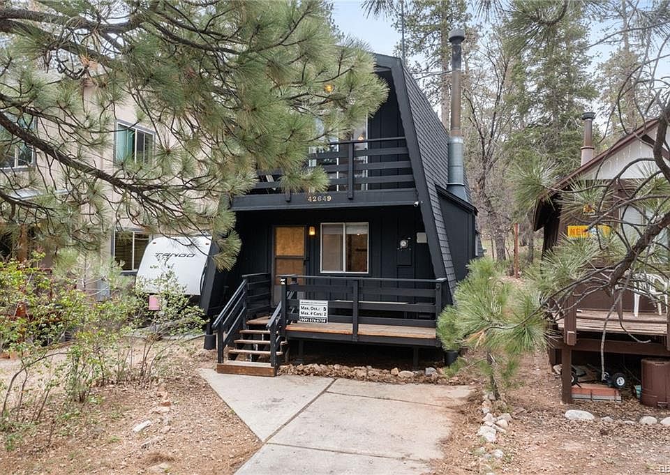 1st image of 42649 Willow Ave