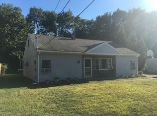 137 Vincent St, Springfield, MA 01129