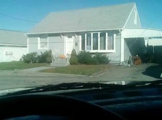 82 Bacon St, Pawtucket, RI 02860