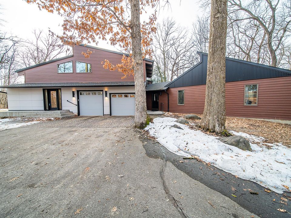 1st image of 6835 Buckthorn Dr NW