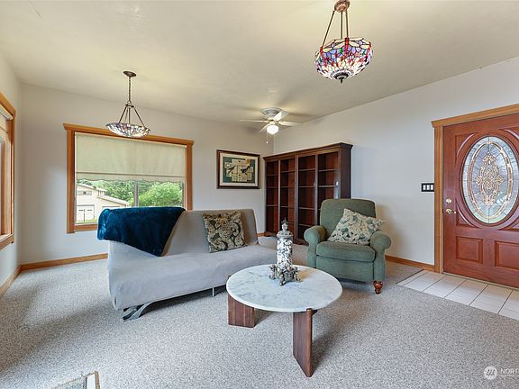 5th image of 5729 Henslin Drive