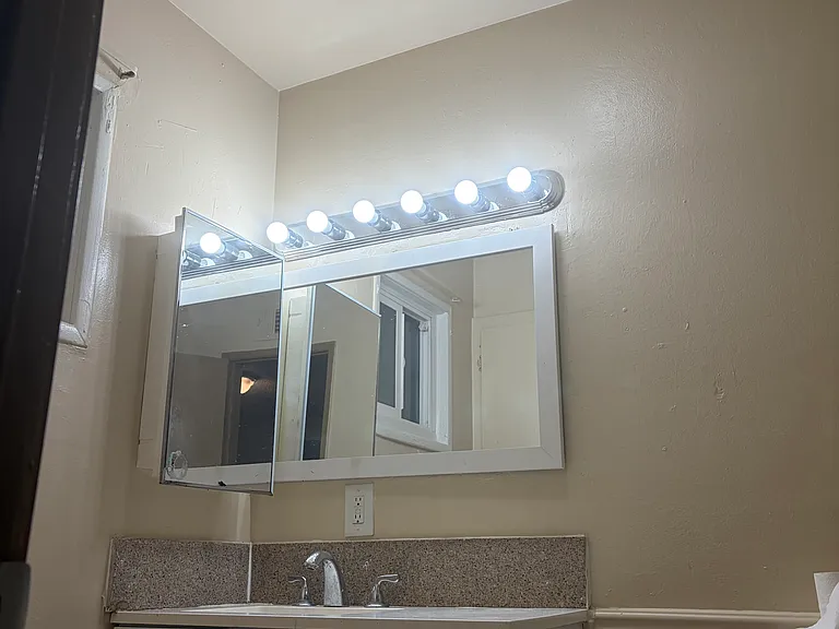 10416 Hole Ave — Photo 20