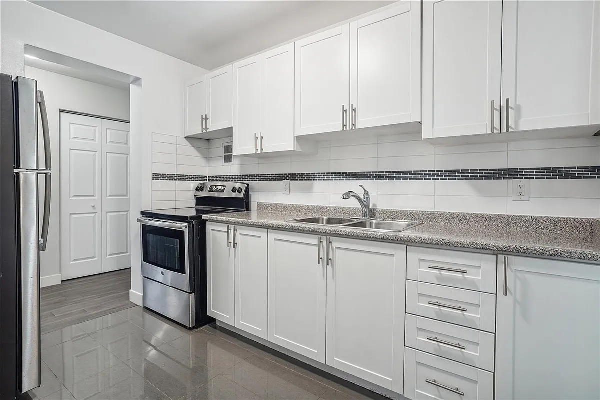 Tycourt Apartments and Townhomes — Photo 1