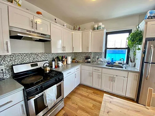 Rented by Massada Home Sales Inc | media 18