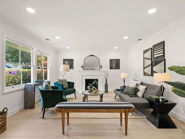 1035 Oakland Ave, Menlo Park, CA 94025