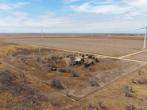 5th image of 3370 County Rd E