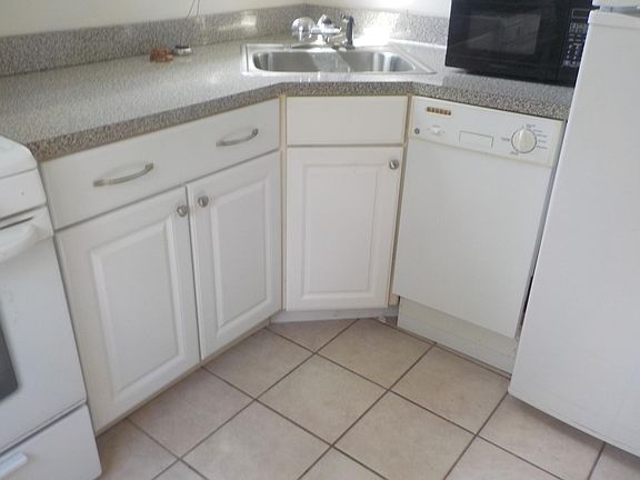 3rd image of 75-01 254th St Floor 2