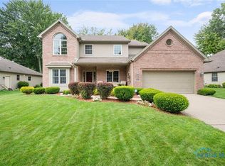 782 Whisperwood Pkwy, Holland, OH 43528