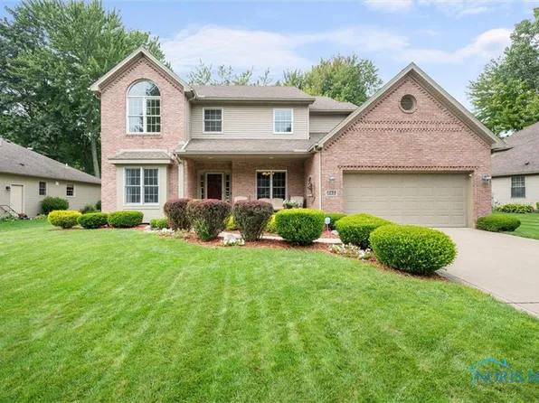 782 Whisperwood Pkwy, Holland, OH 43528