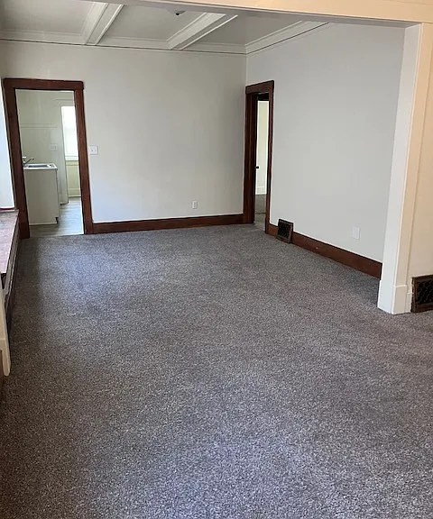 617 E Republic St — Photo 9
