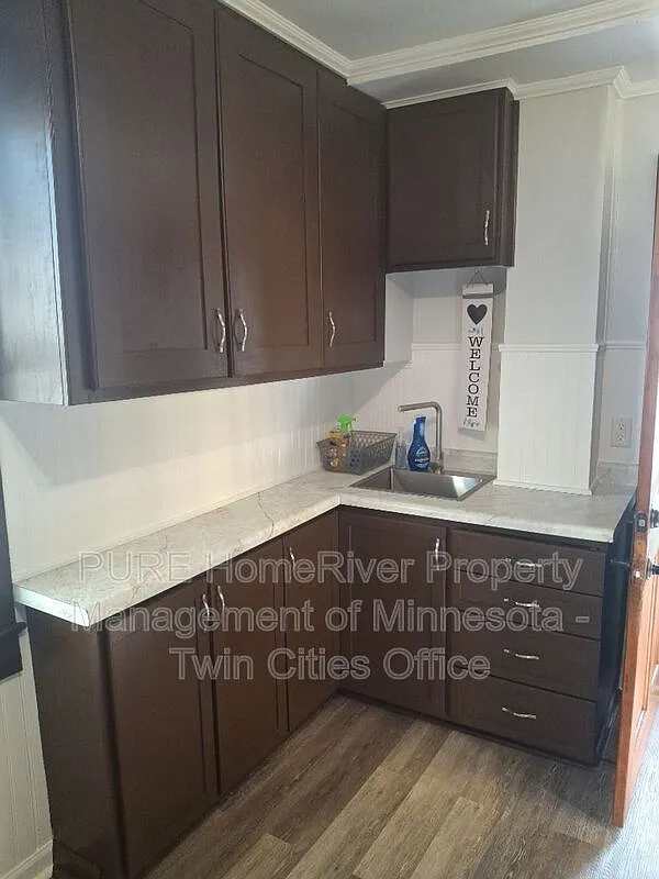 2 bed, 1.0 bath, 725 sqft, $1,399 — Photo 4