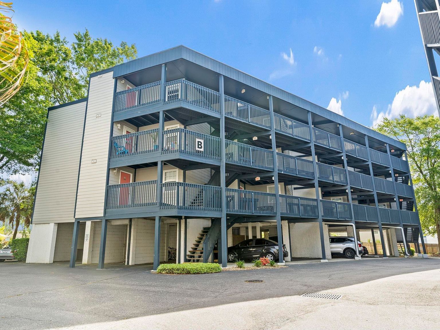 1500 Cenith Dr. #B402