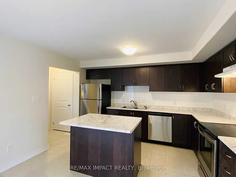 867 Broadway Blvd — Photo 7