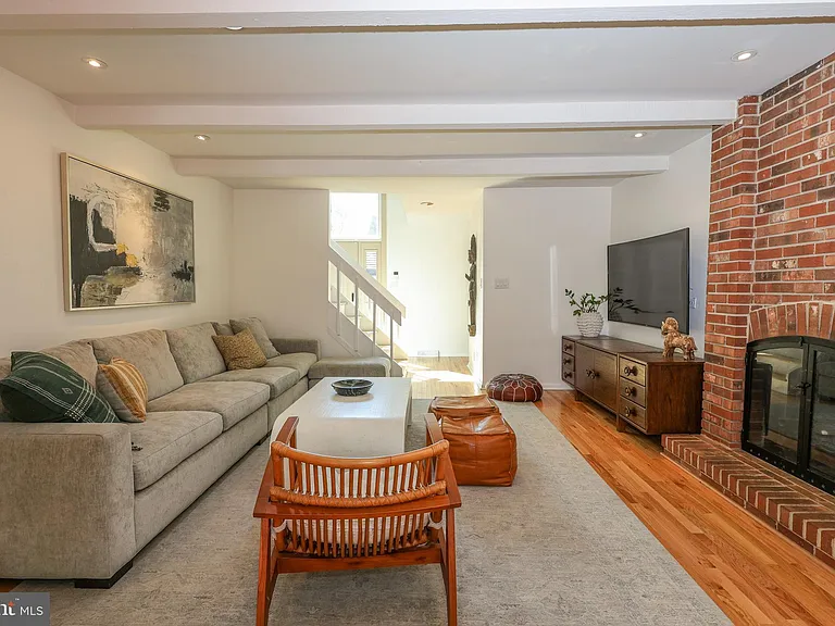 206 Drakes Drum Dr — Photo 4