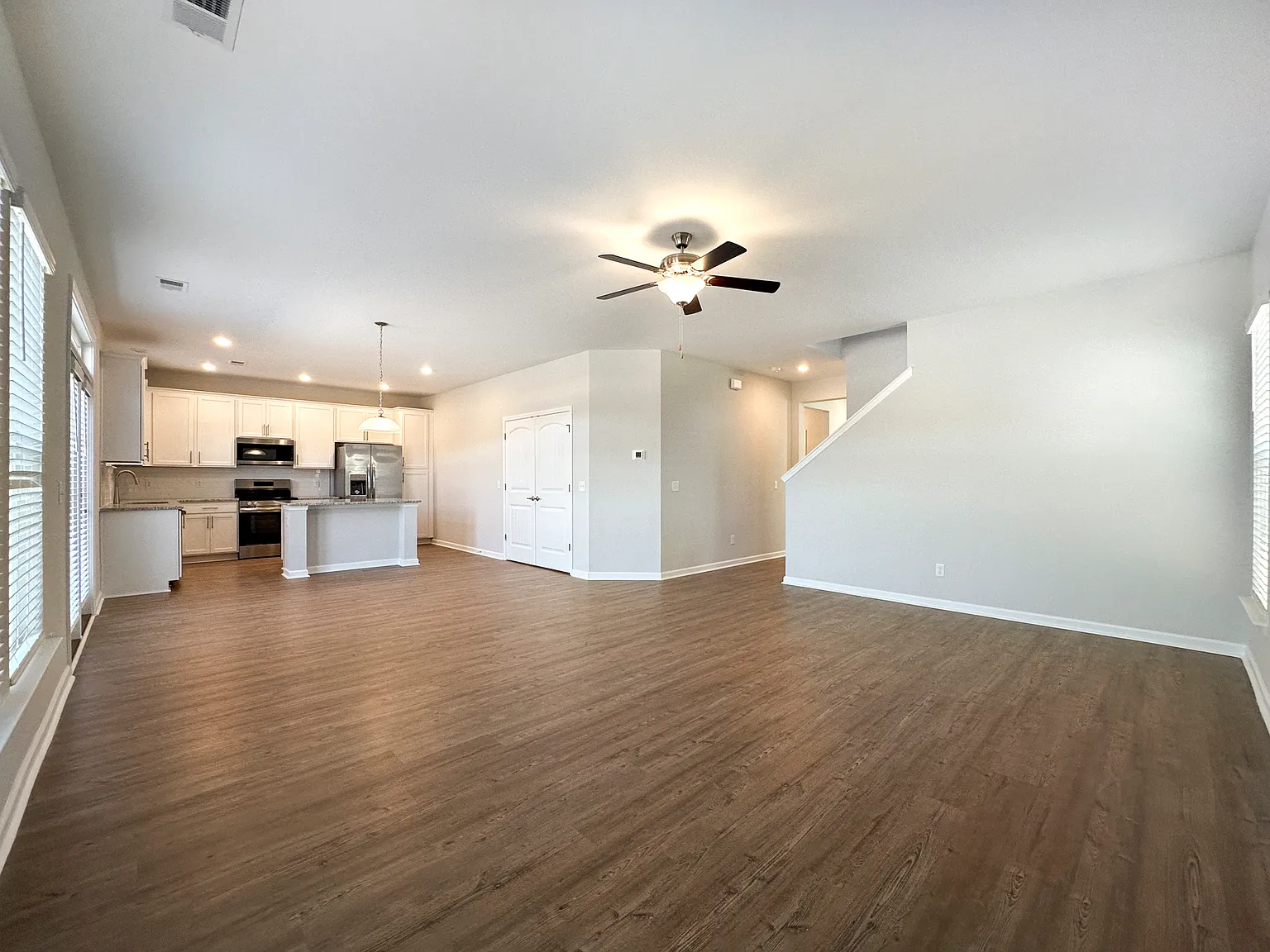 5 bed, 2956 sqft, $2,600 — Photo 4