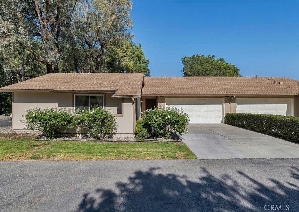 1st image of 26216 Rainbow Glen Dr