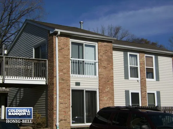 1976 Kenilworth Cir, Hoffman Estates, IL 60169