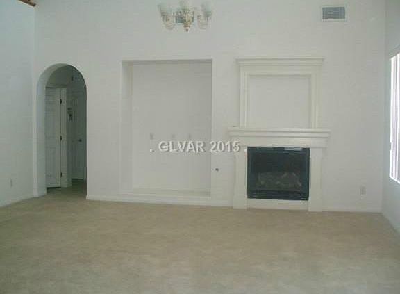 4th image of 610 Bighorn Creek St
