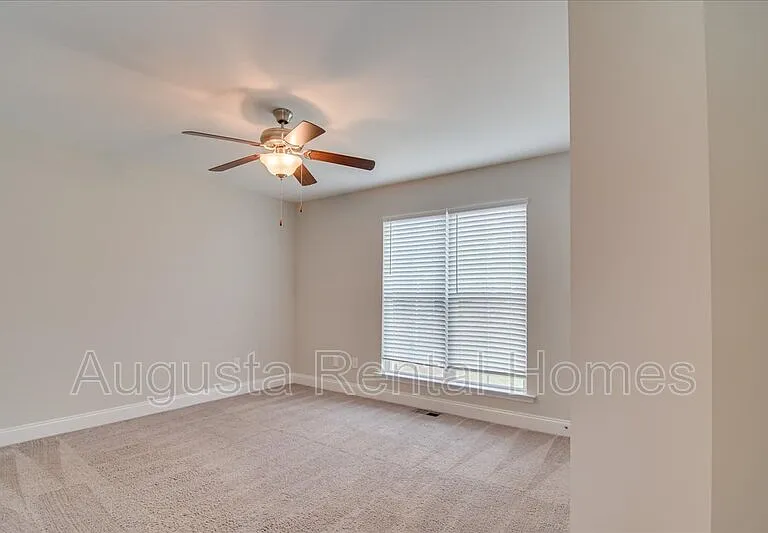 33 Ashton Pointe Dr — Photo 18