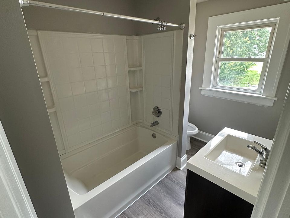 1st image of 1440 League St