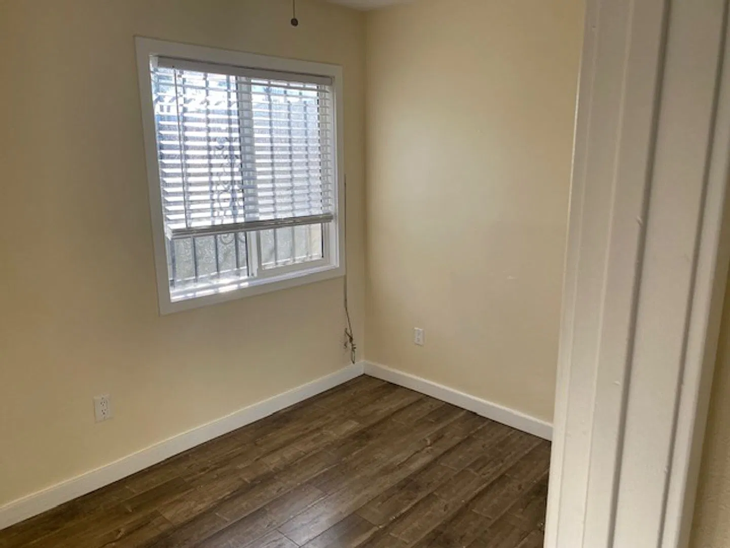 2 bed, 1.0 bath, 800 sqft, $2,050 — Photo 3