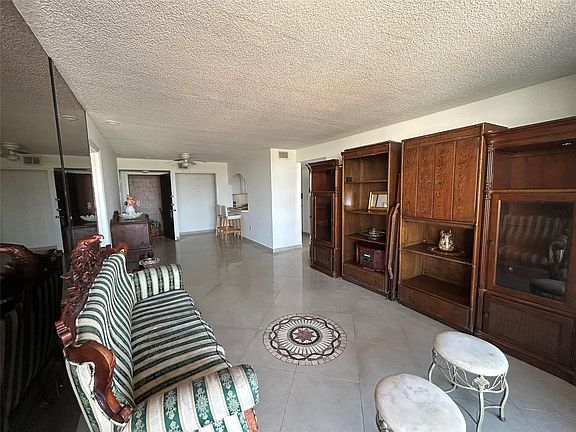 4th image of 7040 Coral Way #501