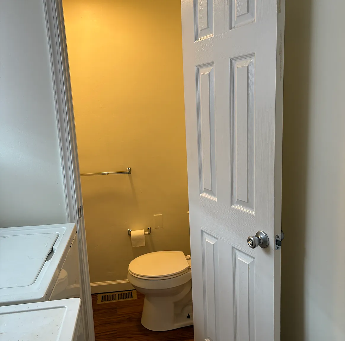 3 bed, 1.5 bath, 1120 sqft, $1,900 — Photo 4