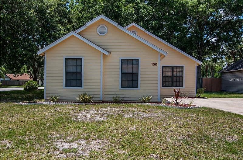 1st image of 100 Lakeside Cir