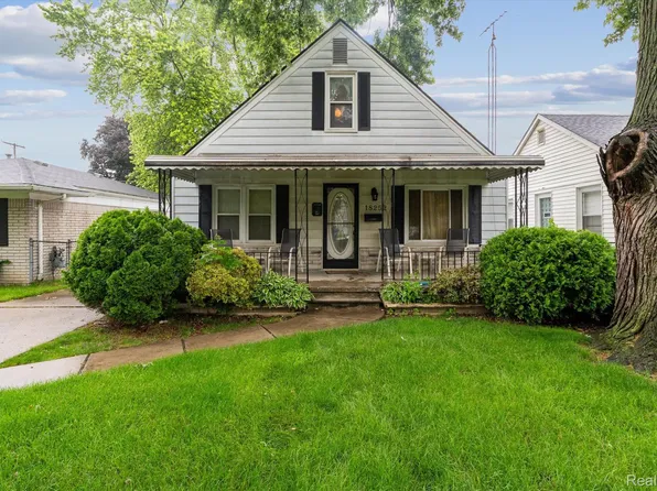 18252 Colgate St, Dearborn Heights, MI 48125