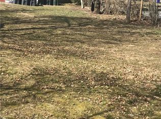 42 Vandieman Ave, Providence, RI 02909